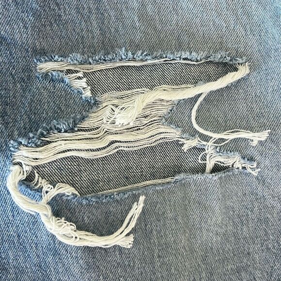 NWT BLANK NYC Baxter Rib Cage Jean With Ripped Knee Size 31 - Picture 13 of 16